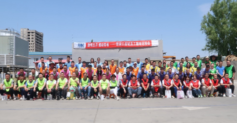 陽(yáng)光五月燃激情，共同奮斗正青春